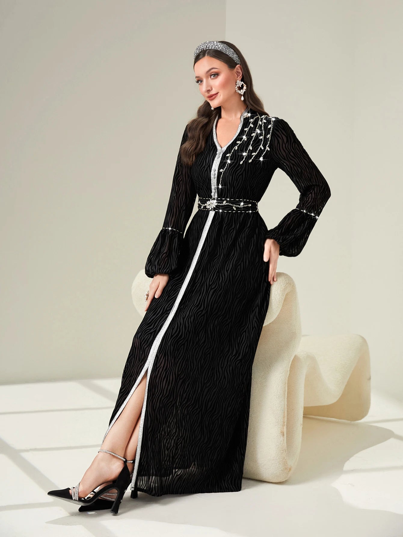 Handstitched Rhinestone Beaded Arabic Robe Vintage Class Dubai Abaya Dress Ramadan Eid-al-Adha 2024 Party Wears