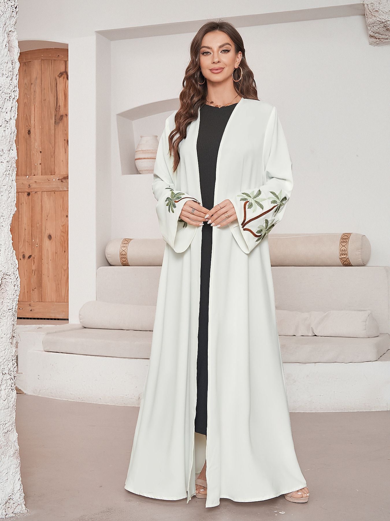 Robe brodée à manches longues pour femmes